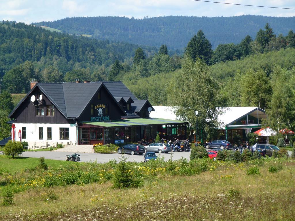 Zajazd Byczy Rog Mittelwalde Exterior foto