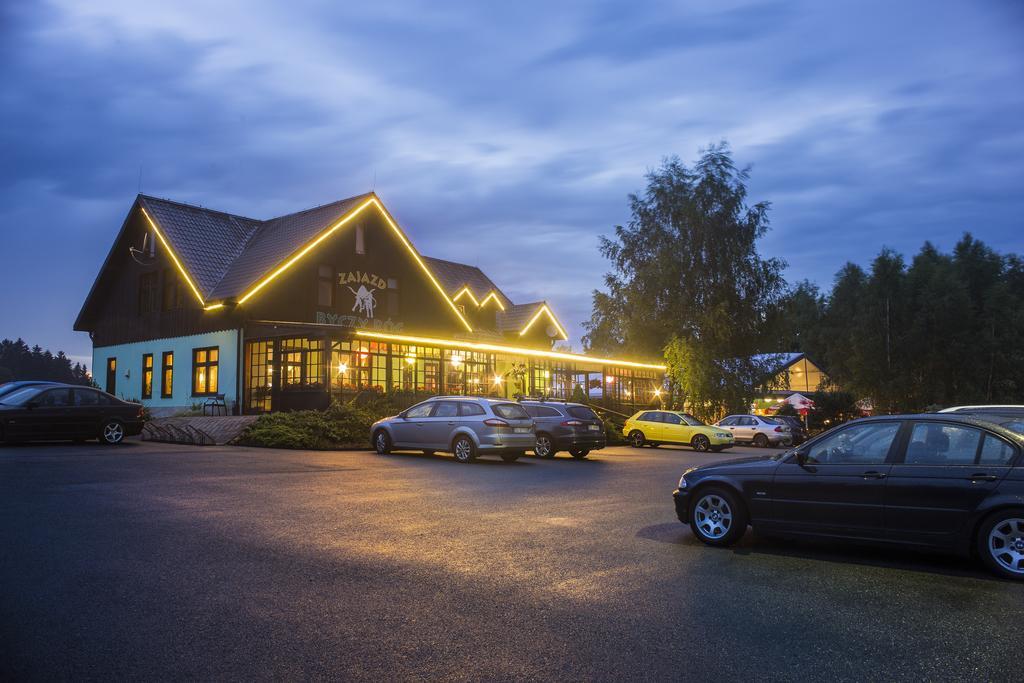 Zajazd Byczy Rog Mittelwalde Exterior foto