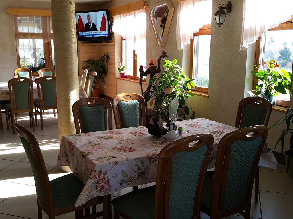 Zajazd Byczy Rog Mittelwalde Exterior foto